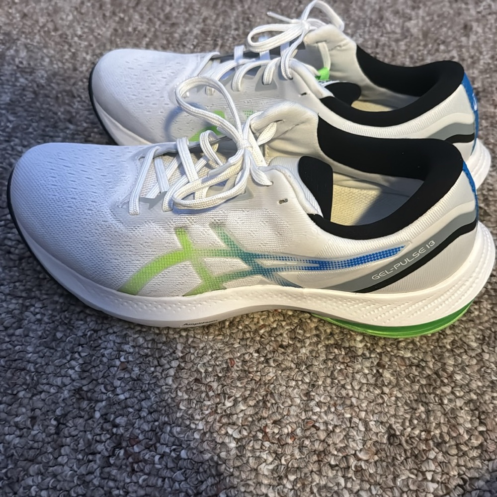 Men’s ASICS size 8 - Picture 3 of 5